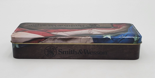 Smith & Wesson Americas Heroes Gift Set Folding Pocket Knife SWP1189841 - Picture 13 of 13