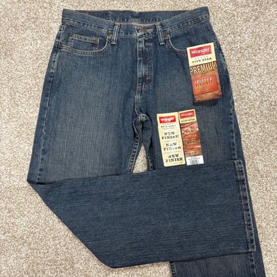 NWT Wrangler Jeans Mens 32x32 Blue Relaxed Straight Five Star Premium Denim