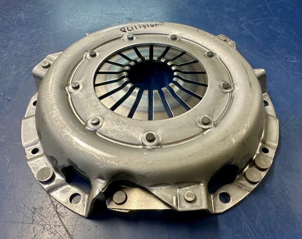 Placa de presión de embrague 200 mm 1977-91 VW Passat Audi 80 100 NOS LUK 049141117D Foto 3 de 4