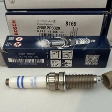 Spark Plug Bosch 8169 Double Platinum OE FINEWIRE Design ZR5SPP3320 0242145555