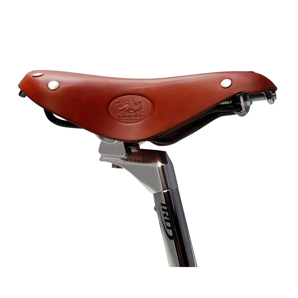 Sillín de ciclismo Cardiff Harlech de cuero marrón con rieles de acero y elegantes remaches Foto 2 de 3