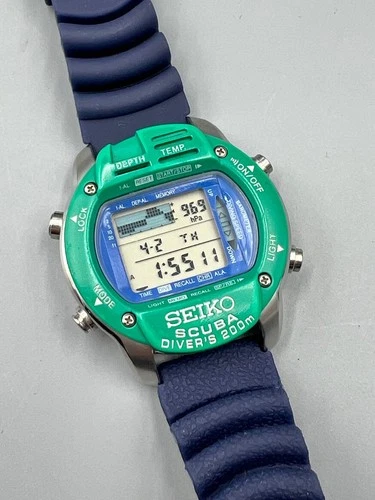Vintage Seiko Scuba M795-5A00 Men’s Digital Diver Sports Watch, Rare Blue Green