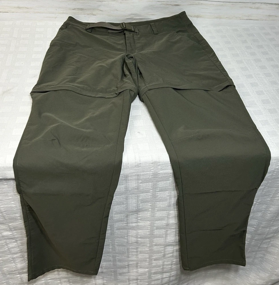 The NORTH FACE Size 8 30" Inseam Womens Green SOFTSHELL ZIP OFF Convertible Pant
Opens in a new wind