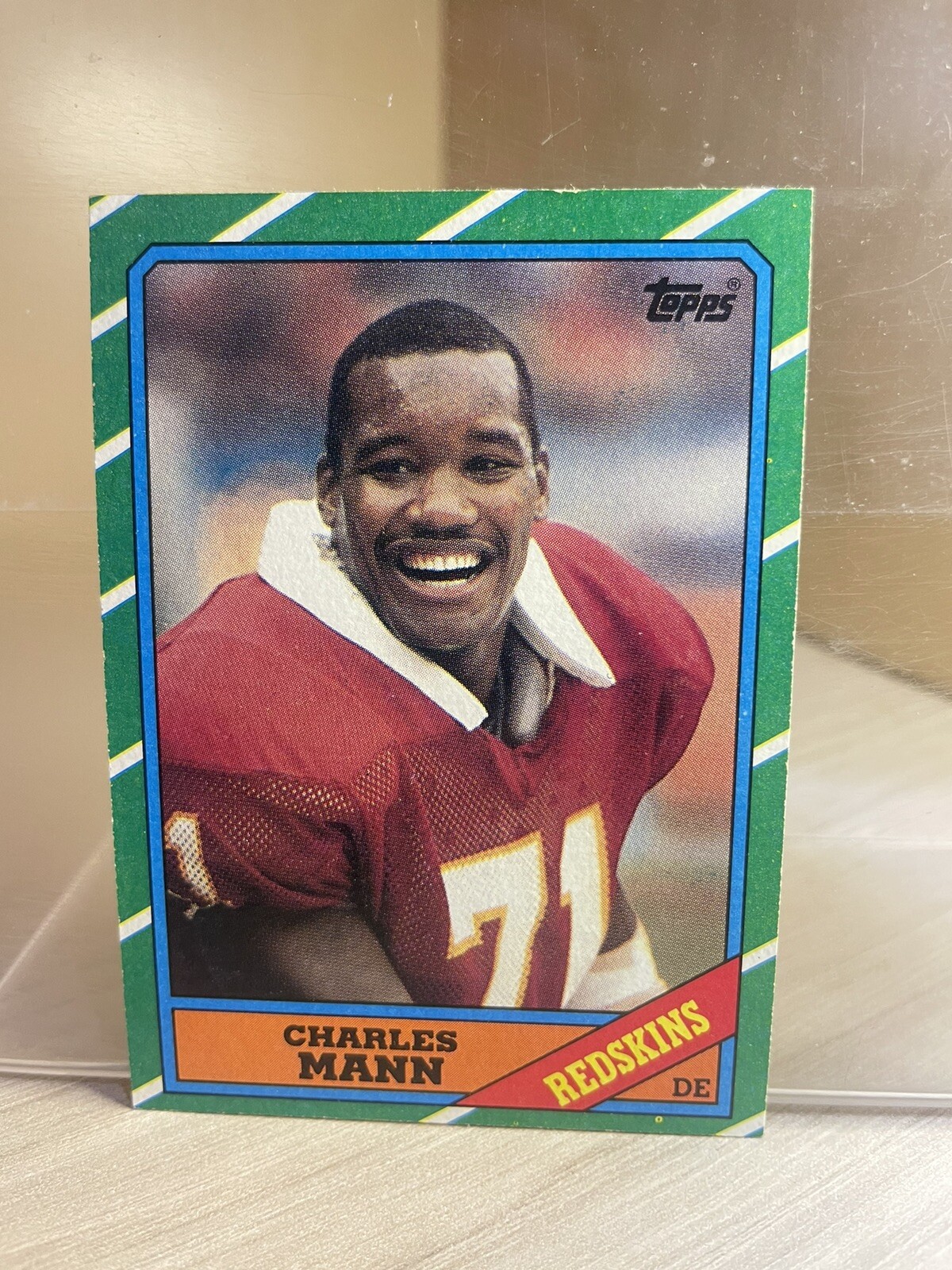 1986 Topps Football Card #181 Charles Mann Rookie, Redskins (J7)