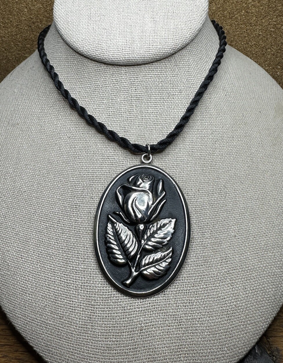 Picture 1 of 6