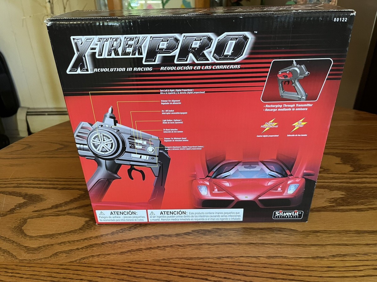 SILVERLIT X-TREK PRO 1:60 REMOTE CONTROL CARS AND TRACK SET