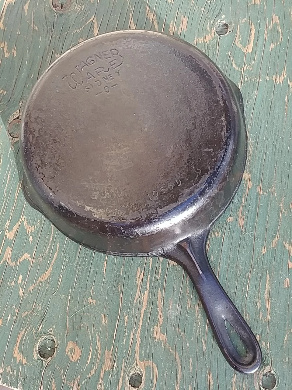 Vintage Cast Iron Wagner Ware Sidney -O- #6 Skillet #1056 D 9" Diameter at Rim