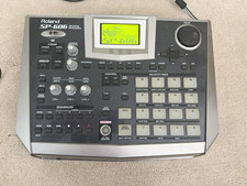 Roland SP-606 Sampler & Sequencer, Built-in Effects, 16 Pad Triggers
