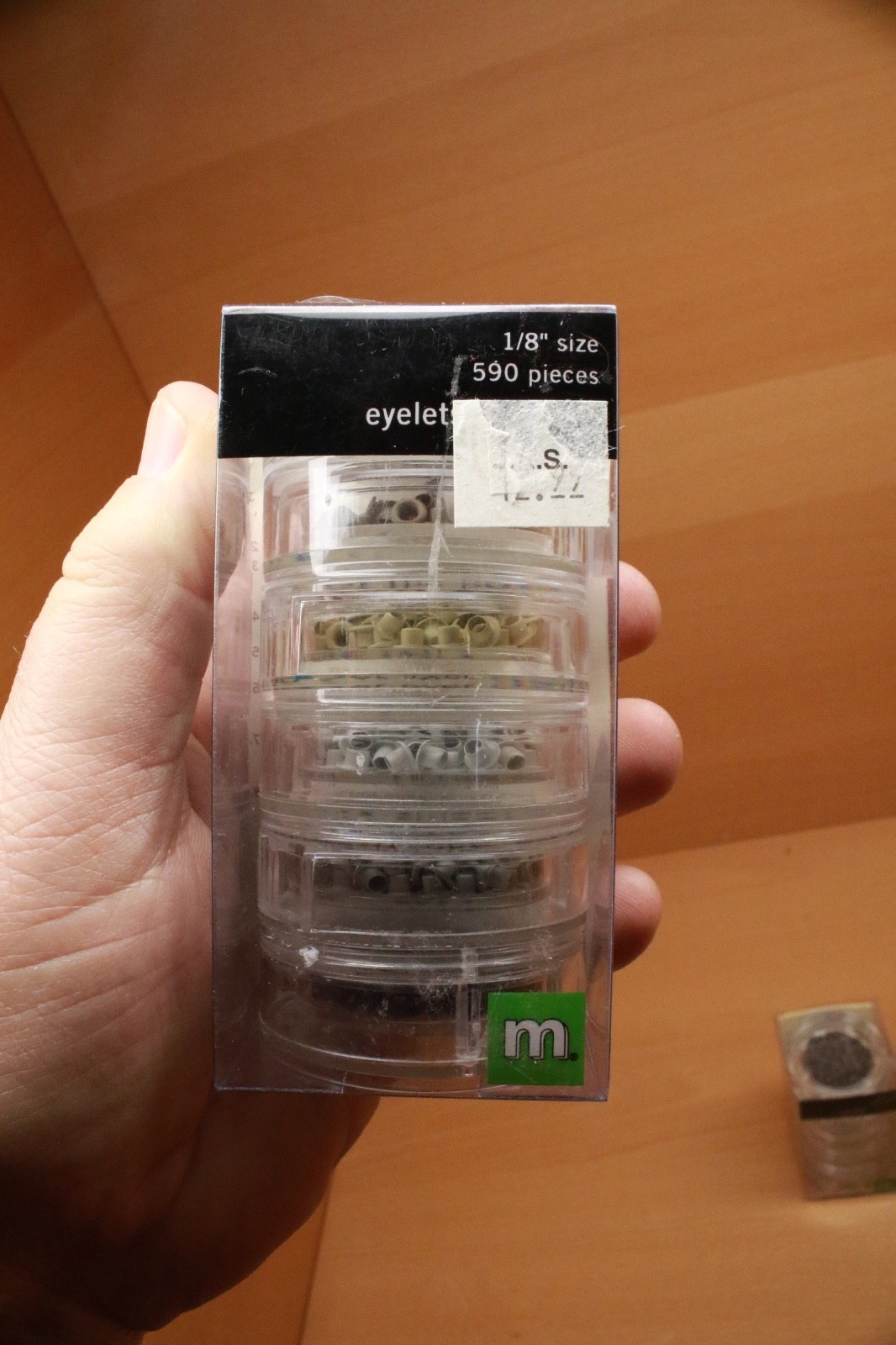 MAKING MEMORIES 30 Color Primary Basic Eyelets 2,950 Eyelets 1/8" Scrapbook Card