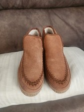 Muk Luxs sturdy  slip resistant, faux fur lined slipper boots: size 7 womens