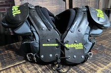 Riddell Surge Shoulder Pad - S 60 11"-12" - Size Small
