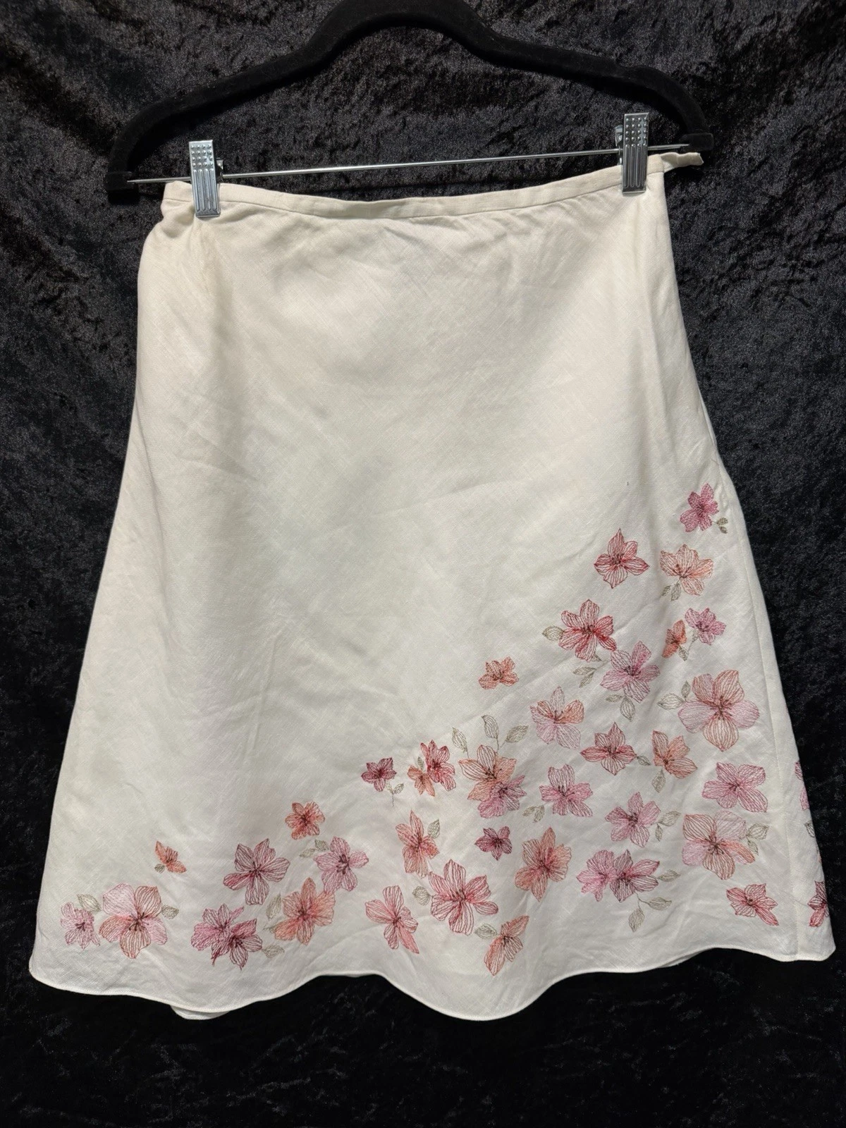 Ann Taylor 100% Linen A-Line Embroidered White& Pink Floral Skirt Size 2 Lined