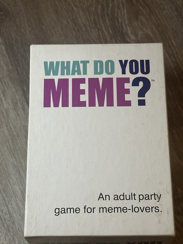 Adult Party Game What Do You Meme? Ages 17+ Players 3+ Card Games Pre-Owned