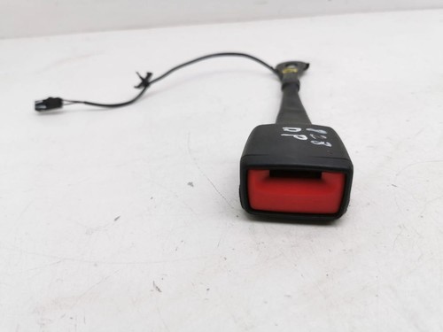 Volkswagen Golf VIII 2022 Rechts Gurtschloss vorne 8Y0857755 AMD135993