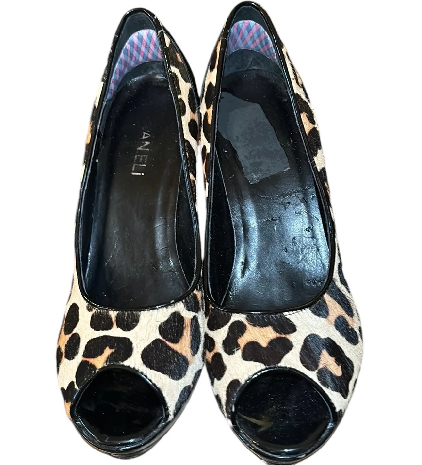 Mujer Talla 9 VANELI Estampado Leopardo Pelo de becerro Punta abierta Tacones. Foto 2 de 4