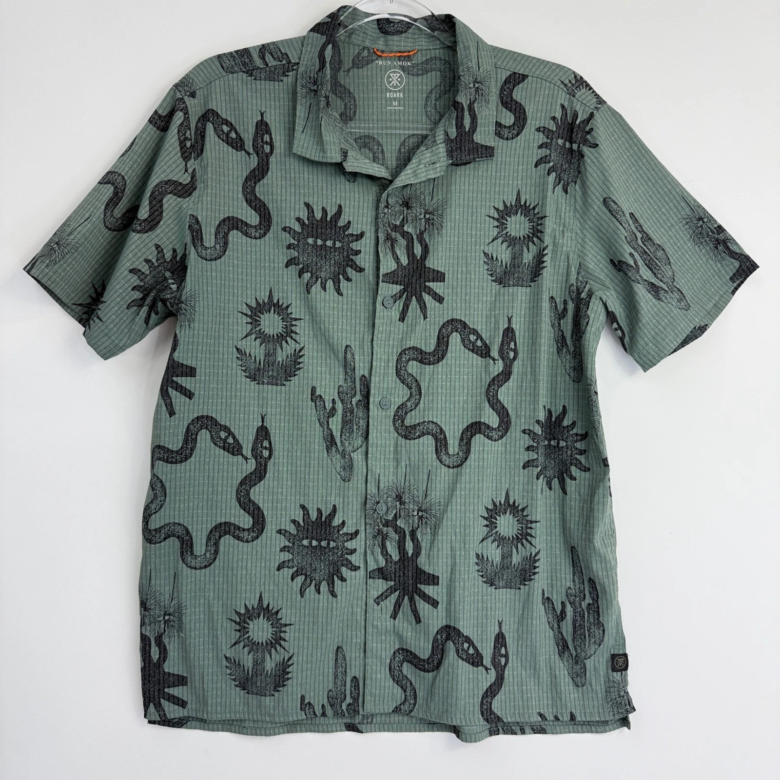 Roark Run Amok Bless Up Trail Shirt Mens M Green Desert Snake Cactus Print