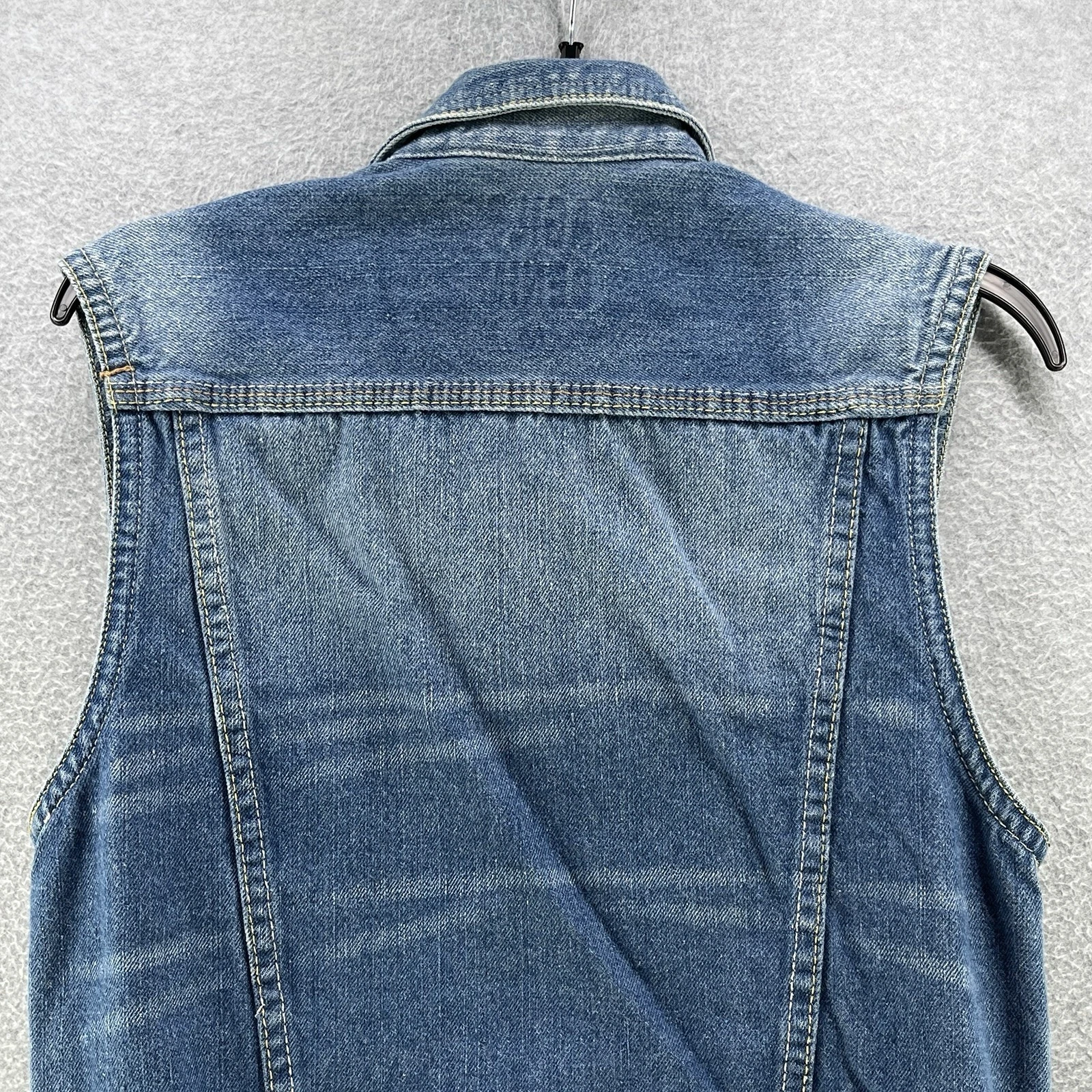Agile Denim Mens Vest Medium M Blue Chaleco Button Up Collared Outdoor  image 9