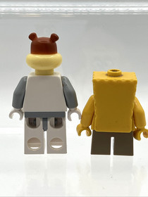 Lego minifigure Spongebob Square pants Sandy Cheeks part of set #3816 lot of 2