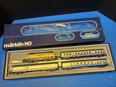 Märklin H0 2856 Airport Express Frankfurt BR 111 105-3 Silberlinge in OVP