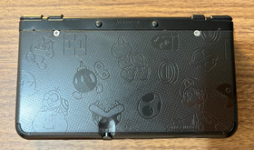 Nintendo 3DS Super Mario Edition 4GB ; Includes Case Charger SD Card 2 Games