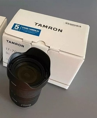 Tamron 17-70mm f/2.8 Di III-A VC RXD Zoomobjektiv für Sony E-Mount - Schwarz