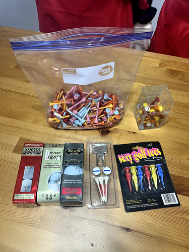 Lotto palline e magliette da golf - Foto 1 di 7