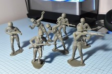 Vintage Marx 6" Army Men Toy GI Lot Of 7