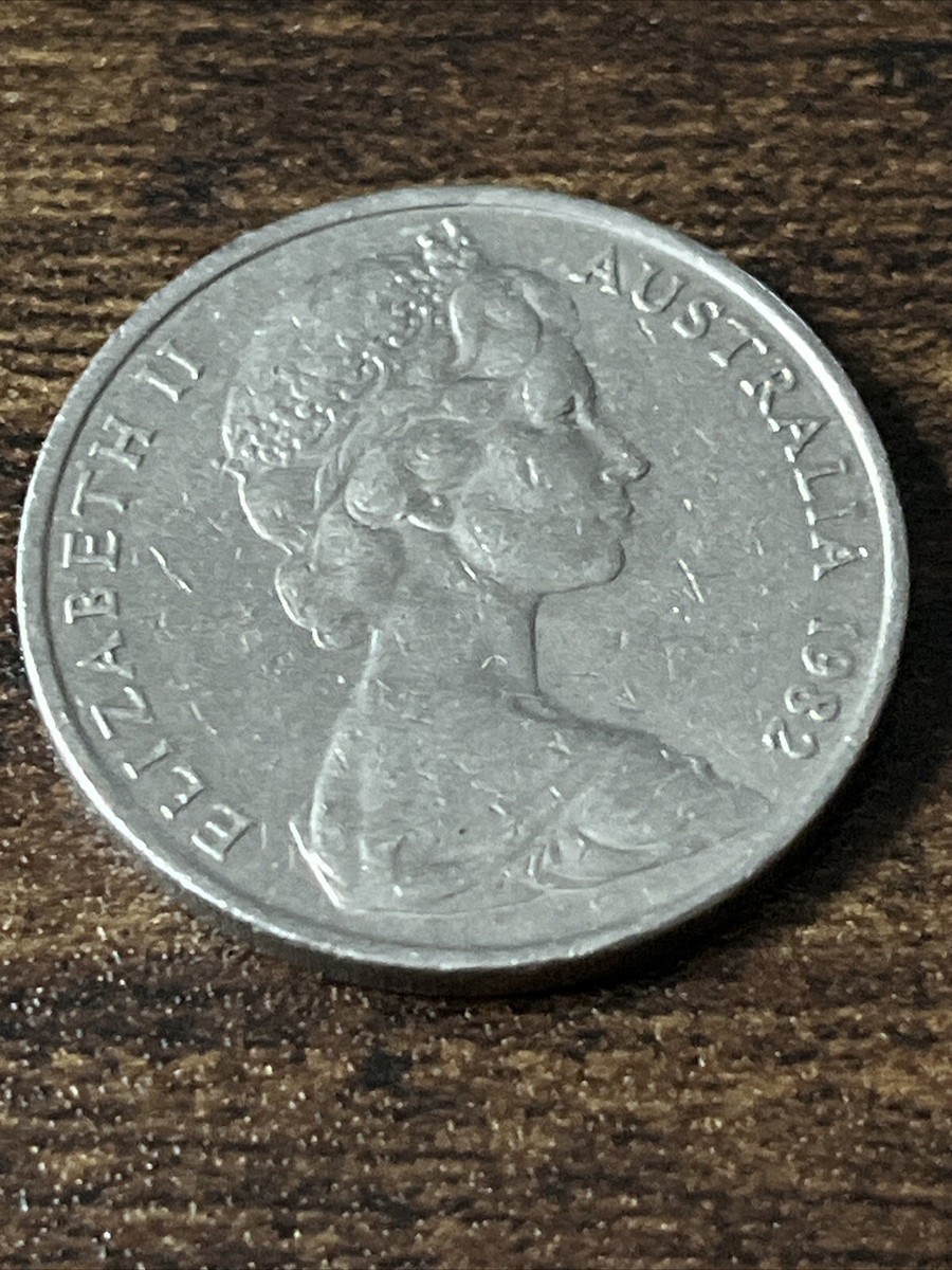 Australia 1982 20 Cents Copper-Nickel Queen Elizabeth II Platypus