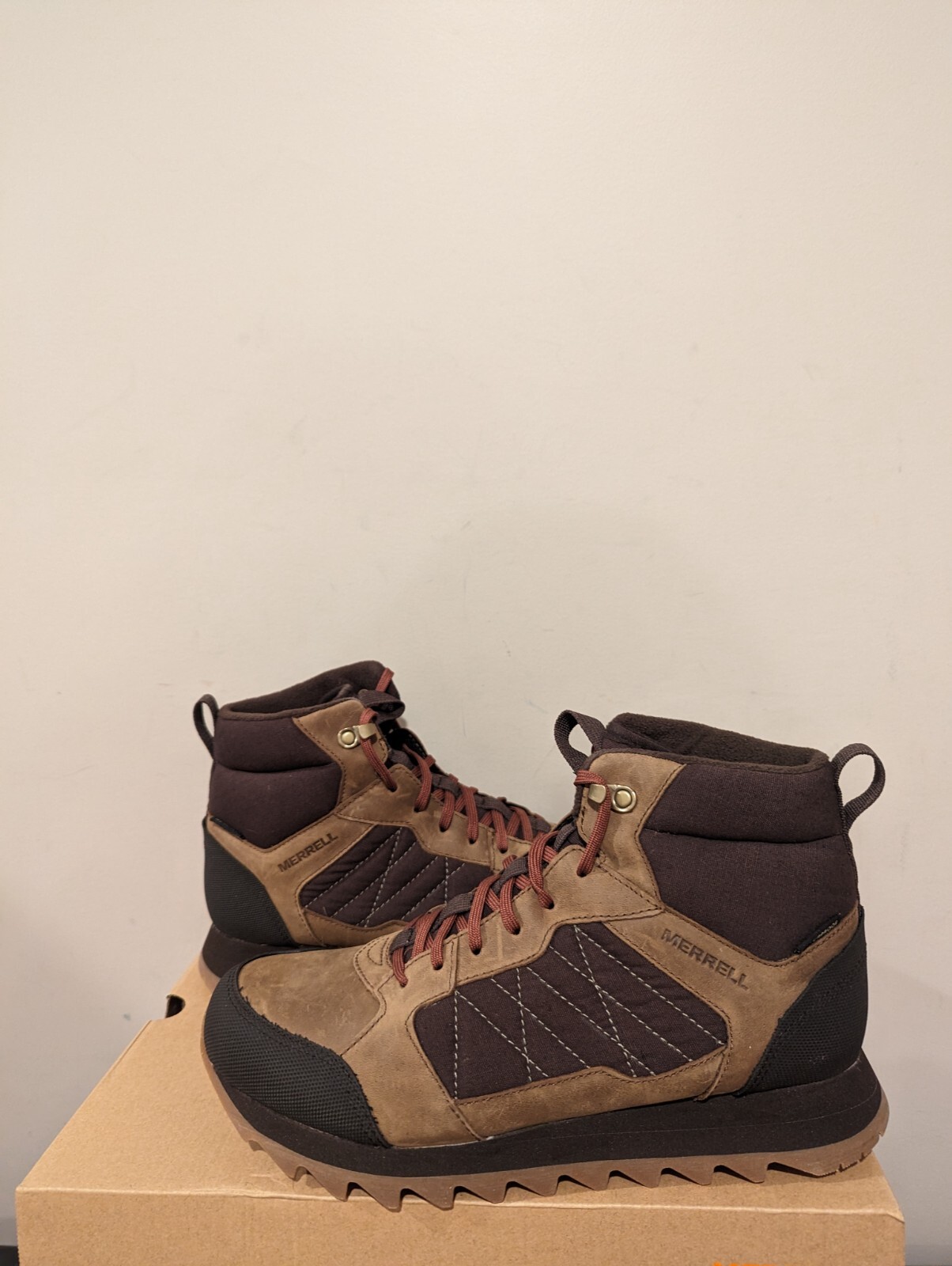 Stivali impermeabili da uomo Merrell Alpine medio polari taglia 11 nuovi con scatola