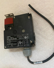 Omron D4NL-1HBG-B Safety door switch