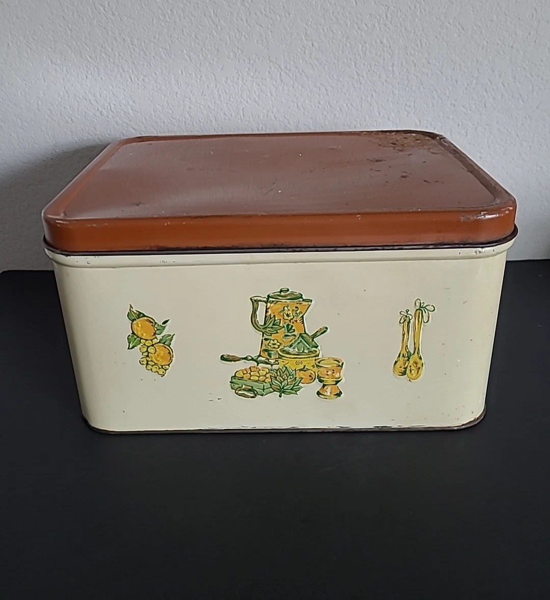 Vintage Decoware Metal Bread Box Mid Century Keeper Lid Storage Primitive Rustic
