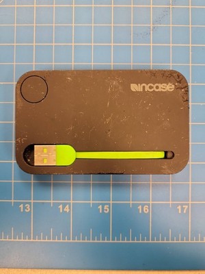 Incase Portable Power Bank 2500mAh External Battery Pack Built-in USB Cable EC20