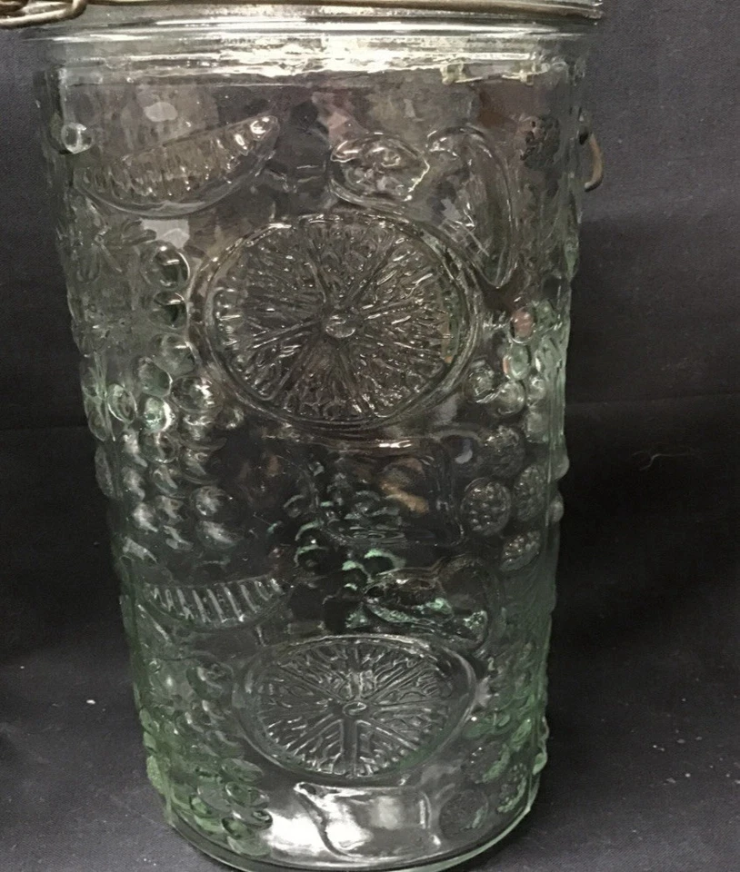 Tarros de cristal retro con cierre de alambre. Tintado de verde. Juego de 2 Foto 3 de 4