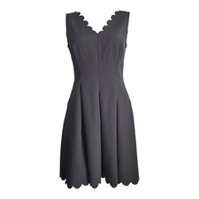 Banana Republic Dress Womens Size 4 Black Scalloped V Neck LBD Classic Party