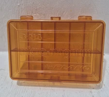 VINTAGE PLANO MODEL 3214 MICRO-MAGNUM DUAL-SIDED PLASTIC TACKLE BOX