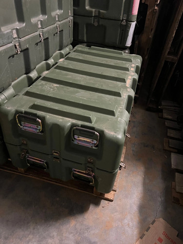 Pelican Hardigg US Military Weapons Transport  Storage 12 Rifle Rack Hard Case