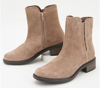 Clark’s Maye Zip Pebble Suede Boots size 7 Clarks Womens Maye Zip Pebble Suede Size 9 Pre Owned main image 2