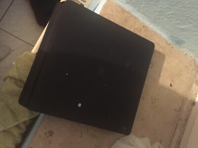 Sony PlayStation 4 Slim 500GB Spielkonsole - Schwarz (9388876) Ohne Controller