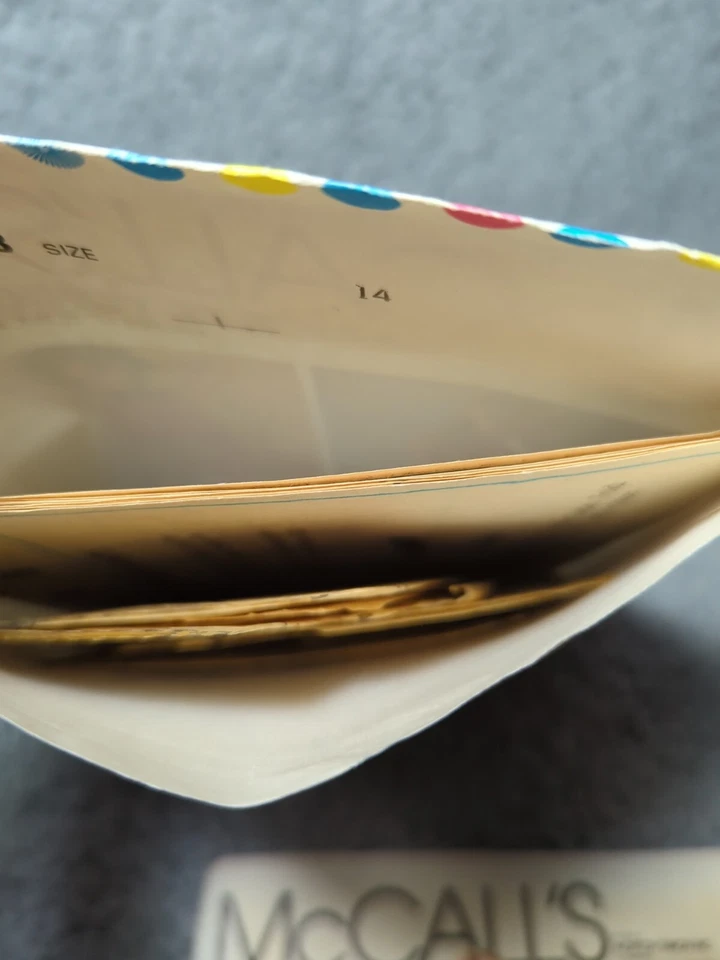 DRESS SEWING pattern CUTIE Girls BLOUSE Sz 14  Sz 32 / 26 / 34 - Image 4 of 4