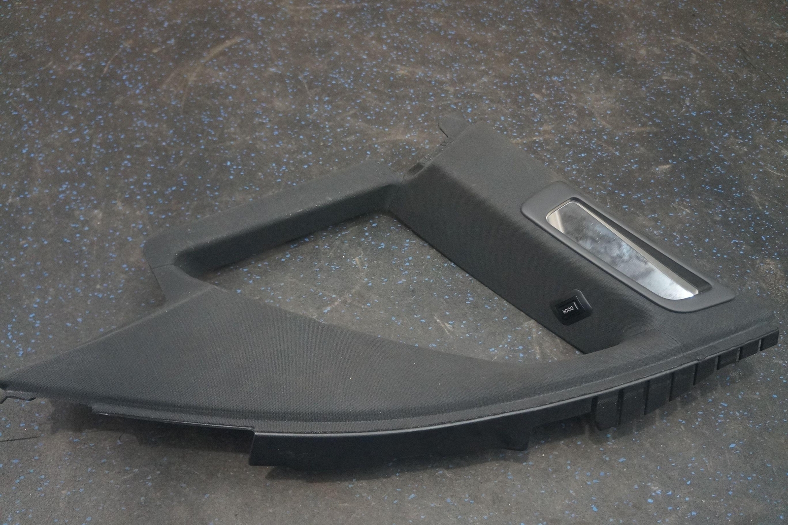 Rear Right C Pillar Quarter Trim 51439156256 OEM Rolls Royce Ghost Series I 2010