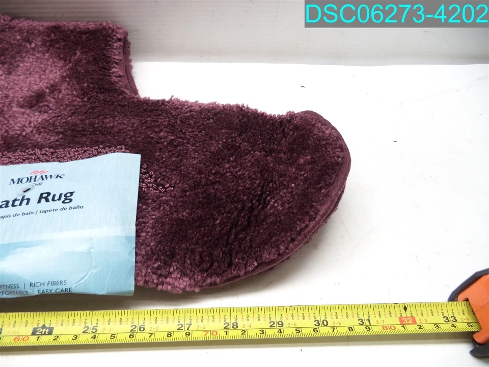 Alfombra de baño lavable a máquina MOHAWK HOME Facet Ciruela 20" x 24" 042694278891 Foto 2 de 4