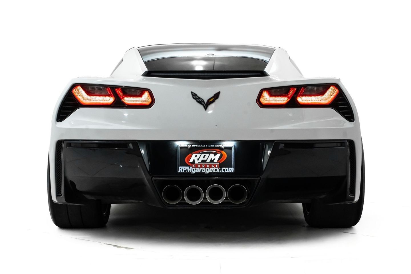 2014 White Chevrolet Corvette   | C7 Corvette Photo 4