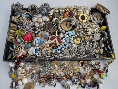 Vtg Junk Costume Jewelry Broken Craft Lot Some Signed Rhinestone Glass Loaded