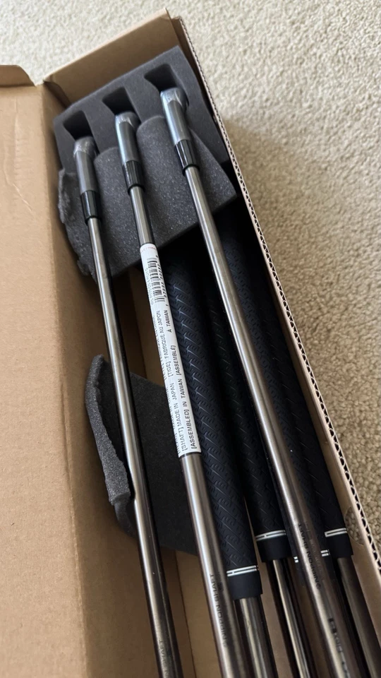 (LH) Authentic 2025 TaylorMade P770 Battle Worn Irons Set 4-PW Modus 120 Black S - Image 4 of 4