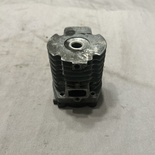 CILINDRO MOTOSEGA STIHL OEM 09, 010, 011, 012 - Foto 1 di 7