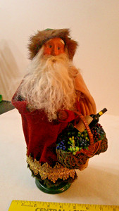 BYERS' Choice LTD CAROLERS WINE SANTA