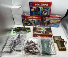 Lot of Ho Scale Train Trackside Life-Like Buildings / Coal Tipple / Unloader ETC
