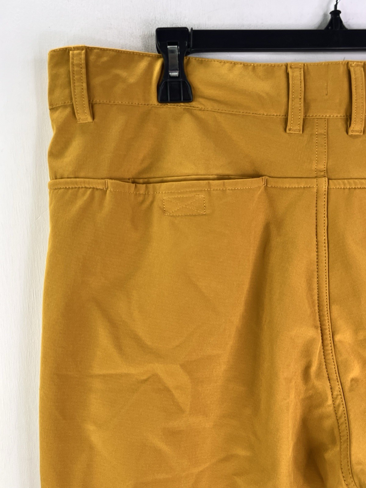 The North Face Shorts Men 38 Yellow Rolling Sun Flashdry Pockets Hiking NF0A3T2Q thumbnail 11