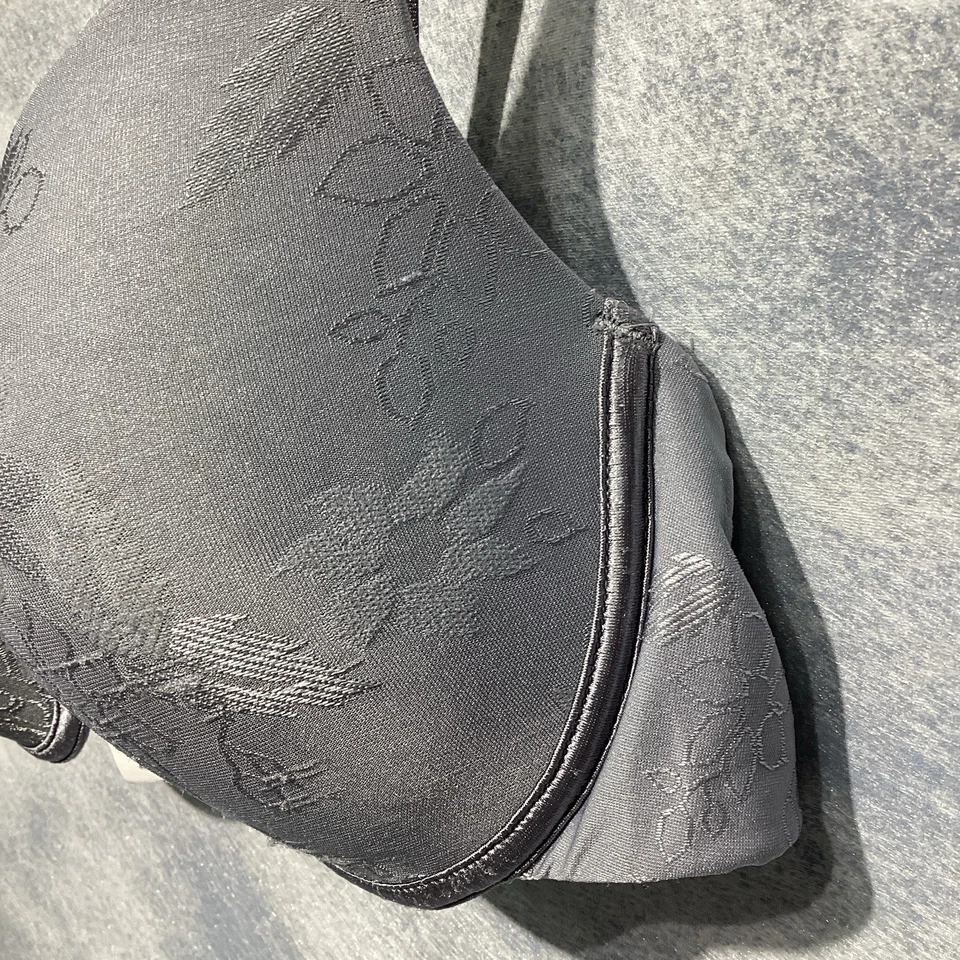 Camiseta Lily of France Sujetador Gris Con Aros 36C Push Up Copa Suave Foto 4 de 4