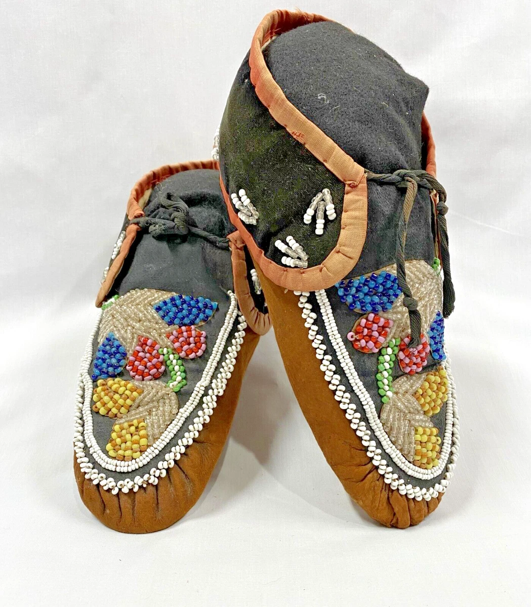 Iroquois moccasins sale